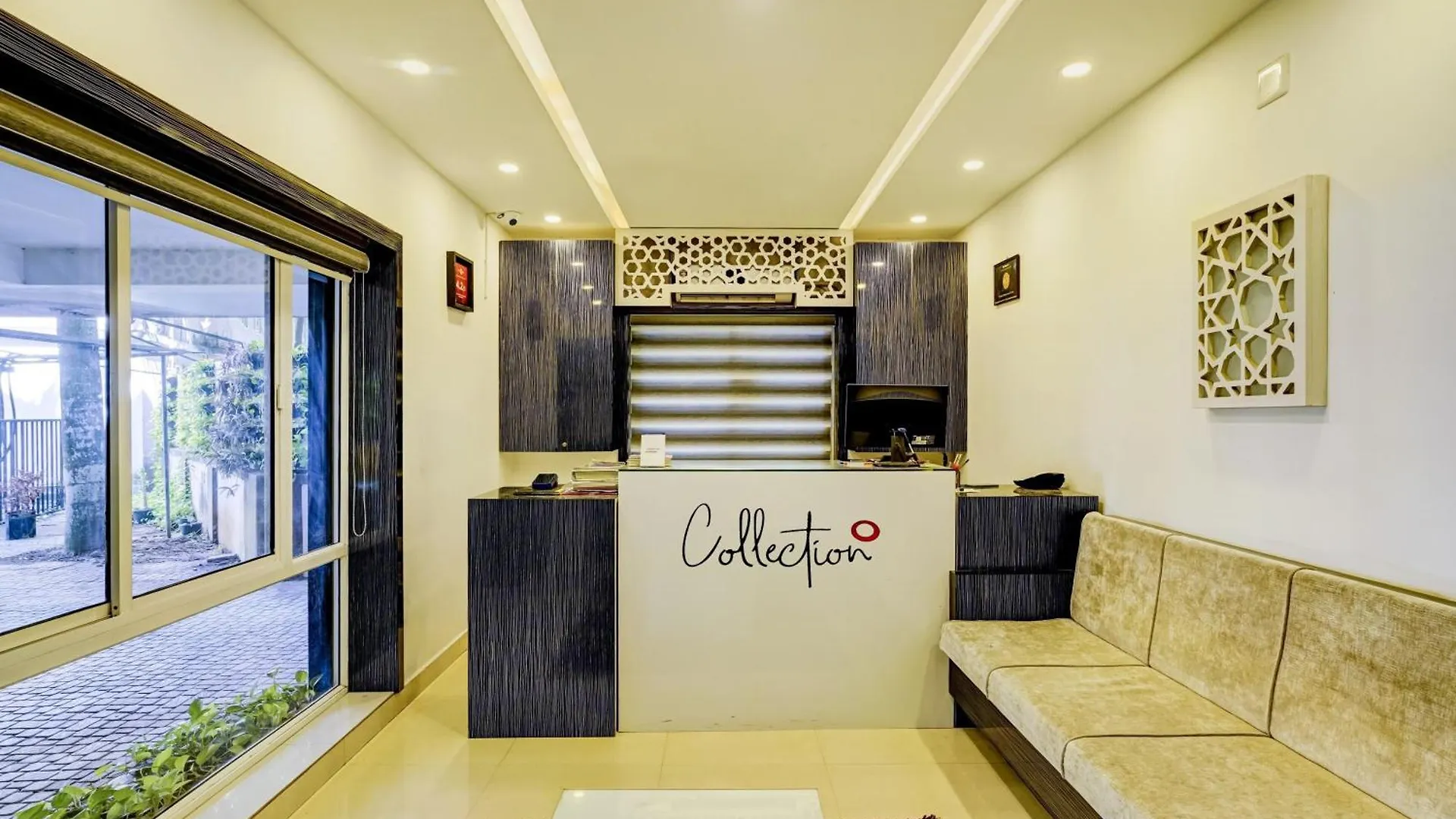 فندق Collection O Ayesha Homes غوروفايور
