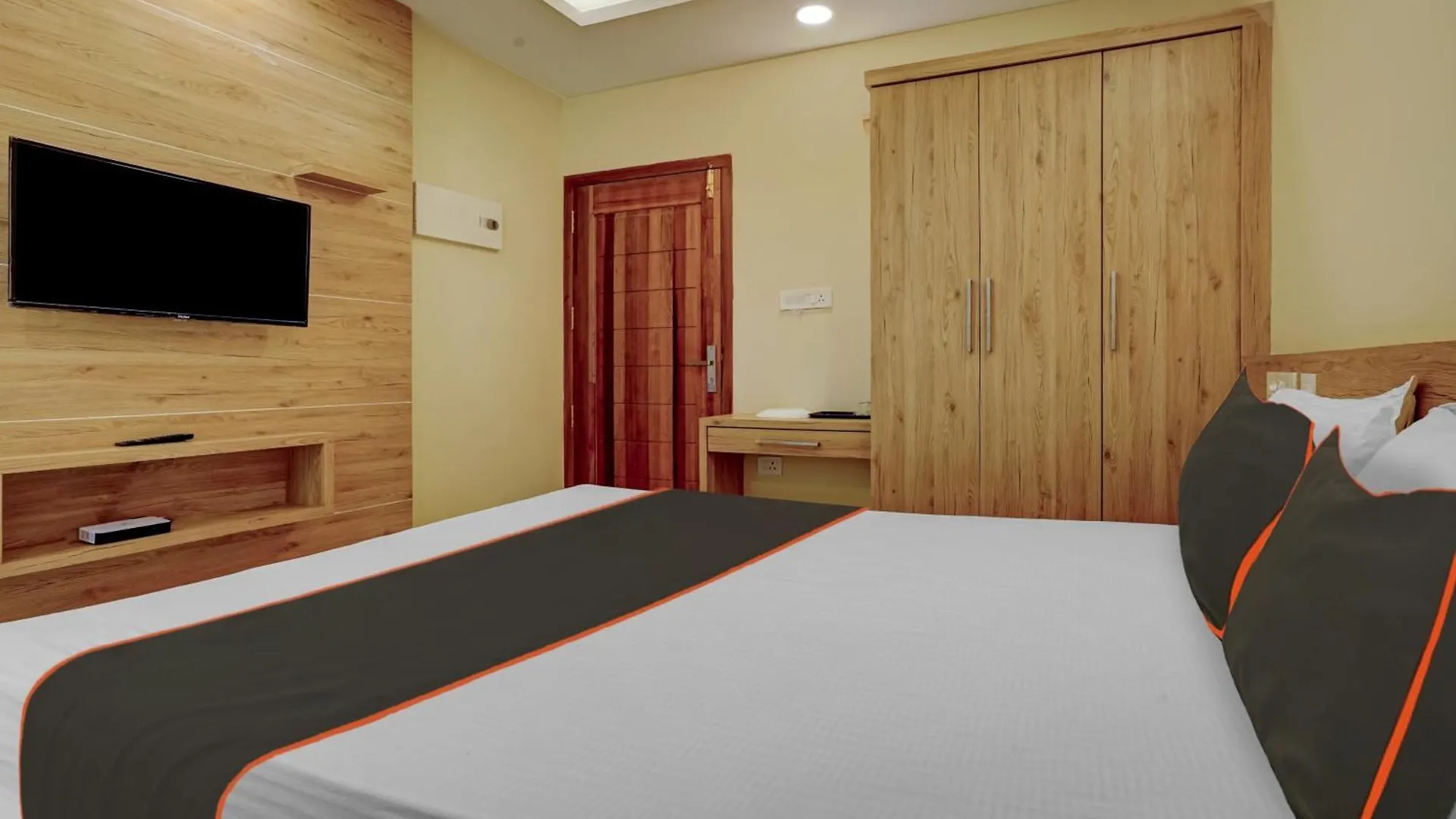 Collection O Ayesha Homes غوروفايور 3*,  الهند